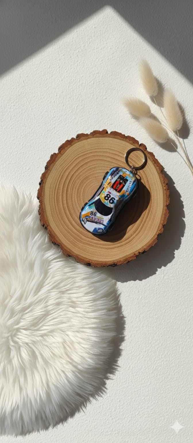 Pull back car keychain