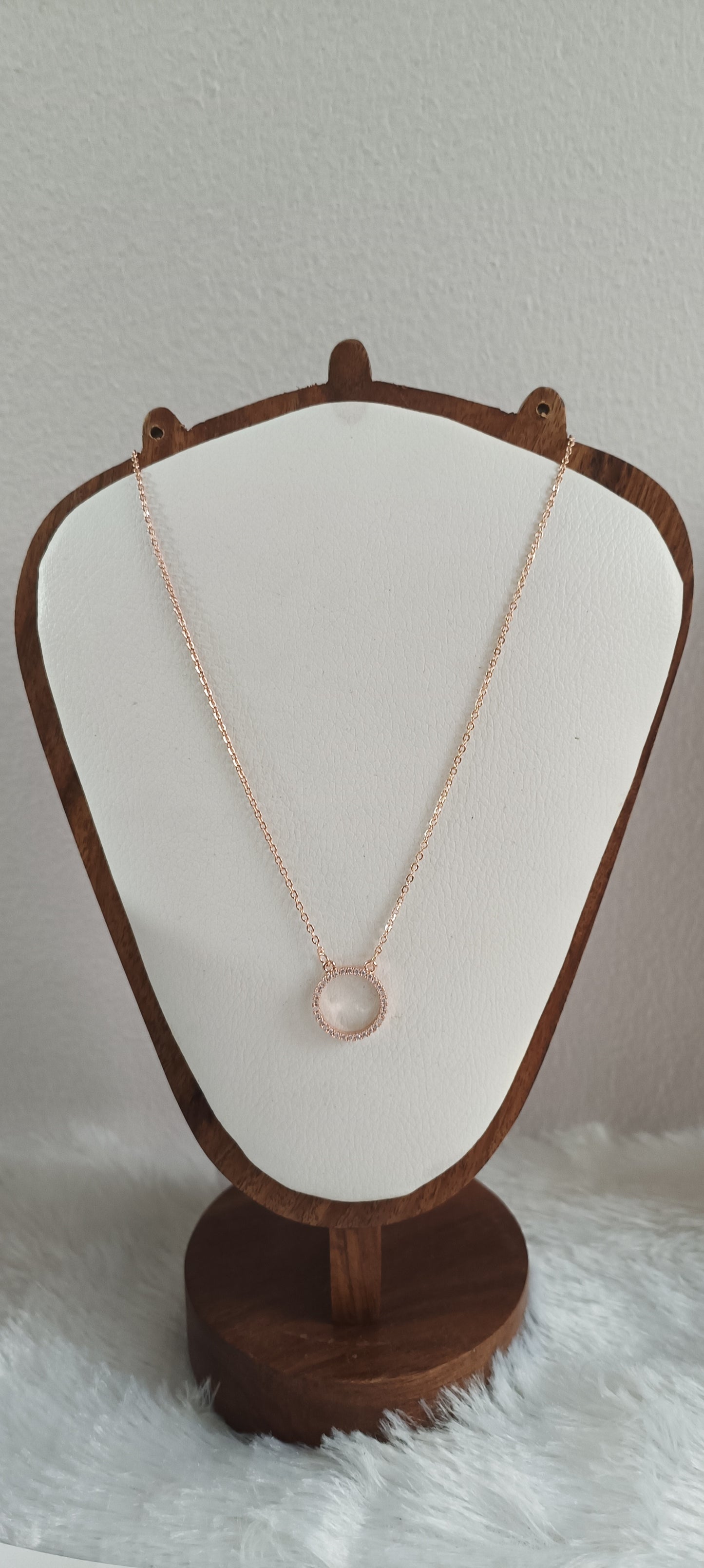 Anti Tarnish Enduring Circle Pendant