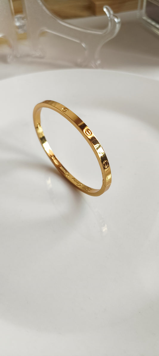 Love Bangle
