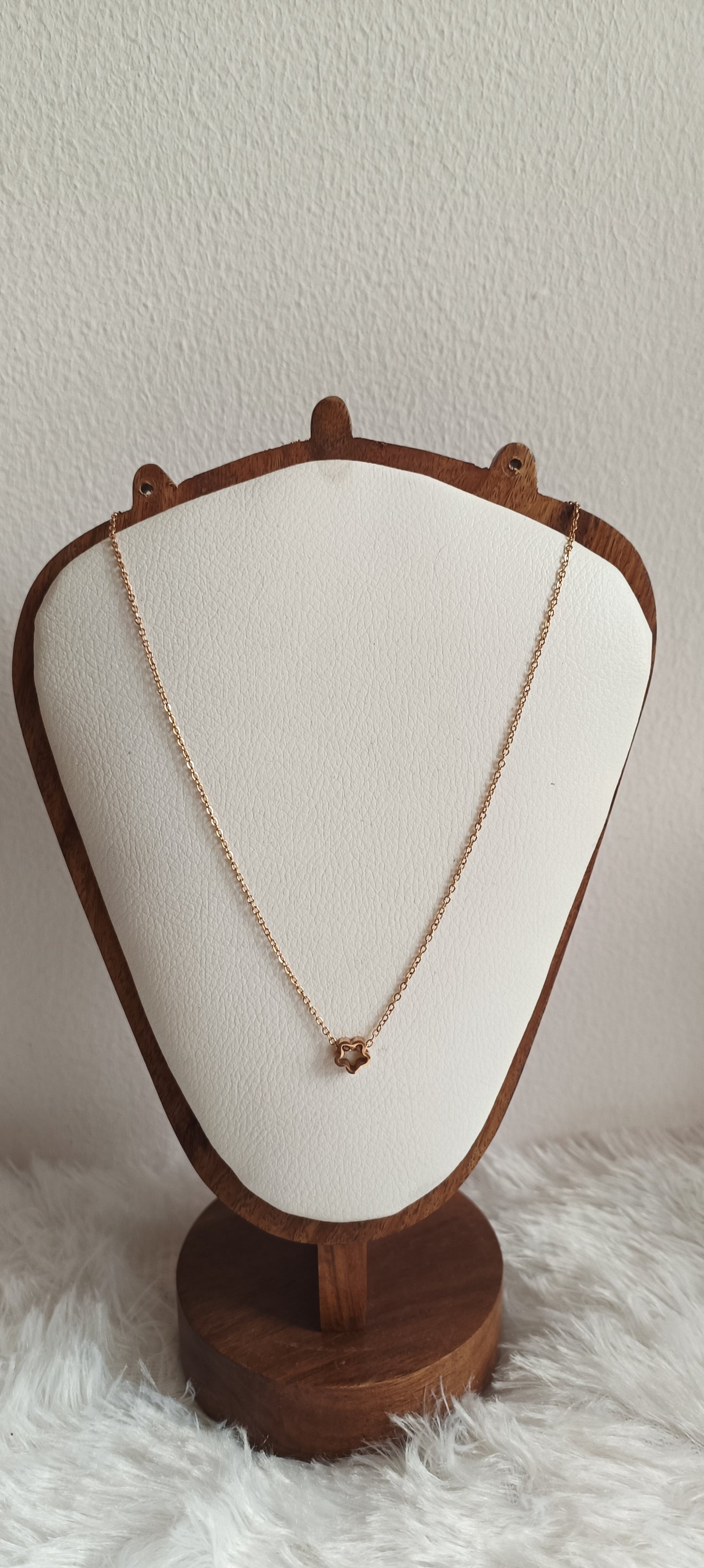 Anti Tarnish Flower Necklace