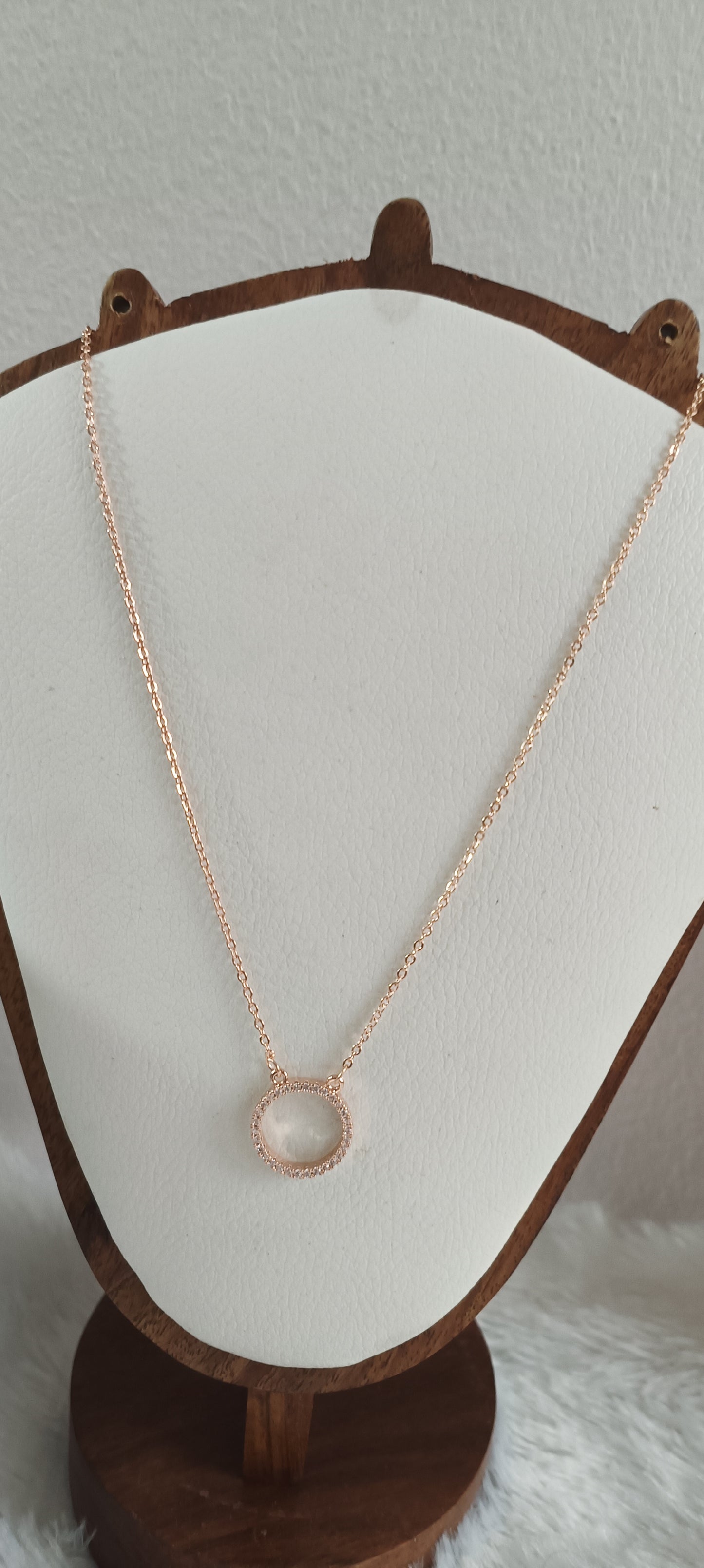 Anti Tarnish Enduring Circle Pendant