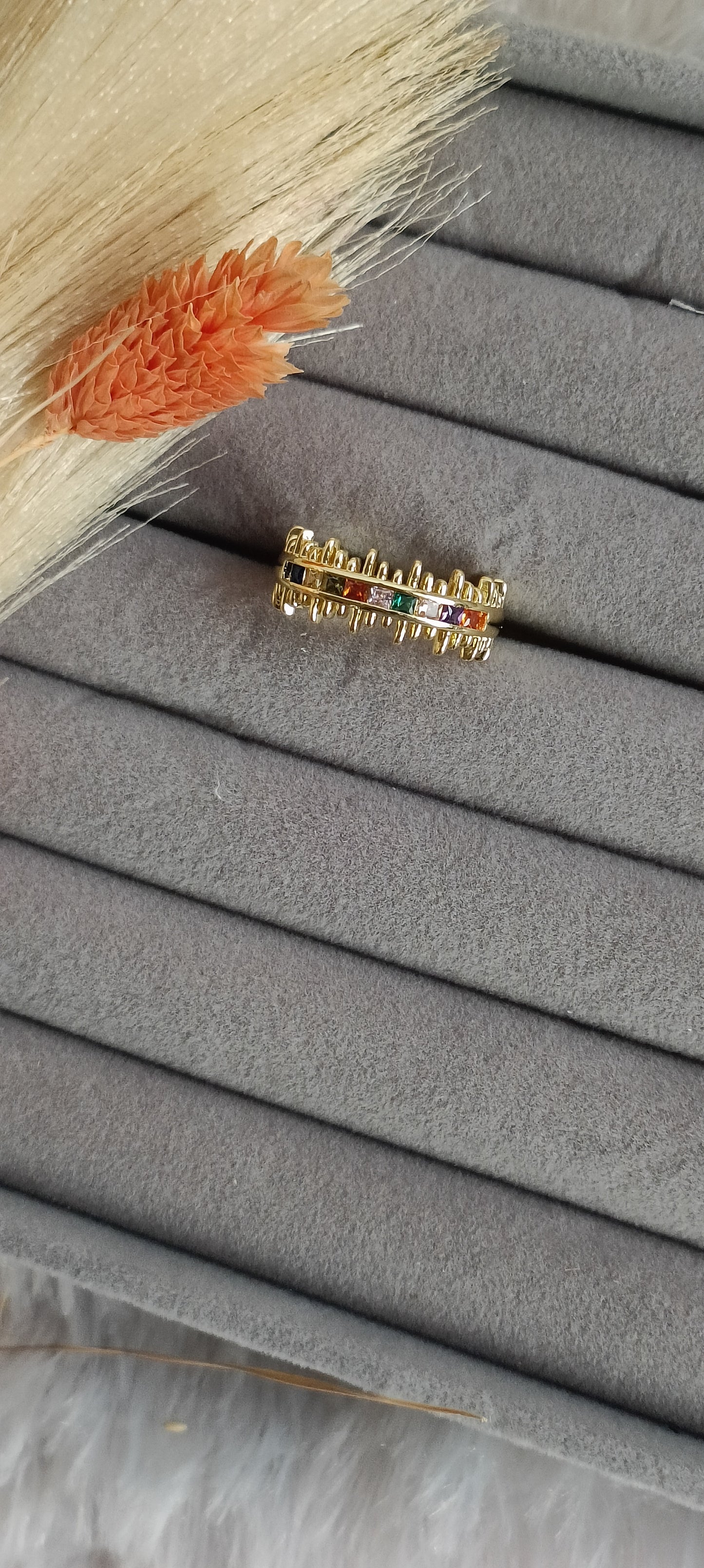 Anti turnish udjustable stone ring